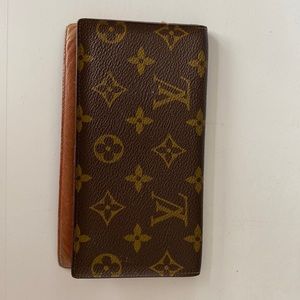 Louis Vuitton checkbook wallet